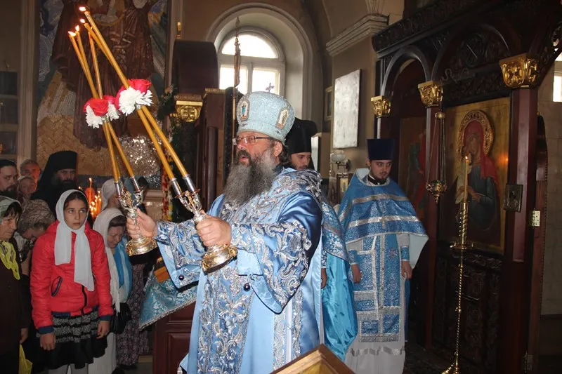 Вид на монастырские постройки
